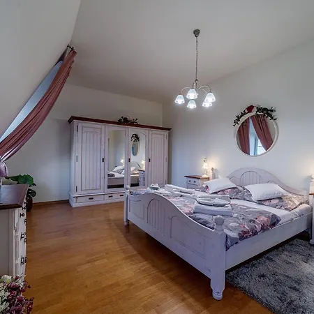 Villa Diamondhouse & Wellness *