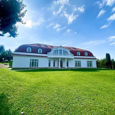 Diamondhouse & Wellness * Kolín